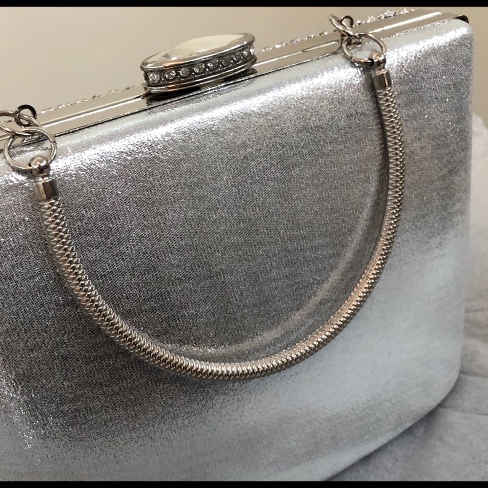 NEW - Crystal Silver Clutch Bag - Picture 3 of 7